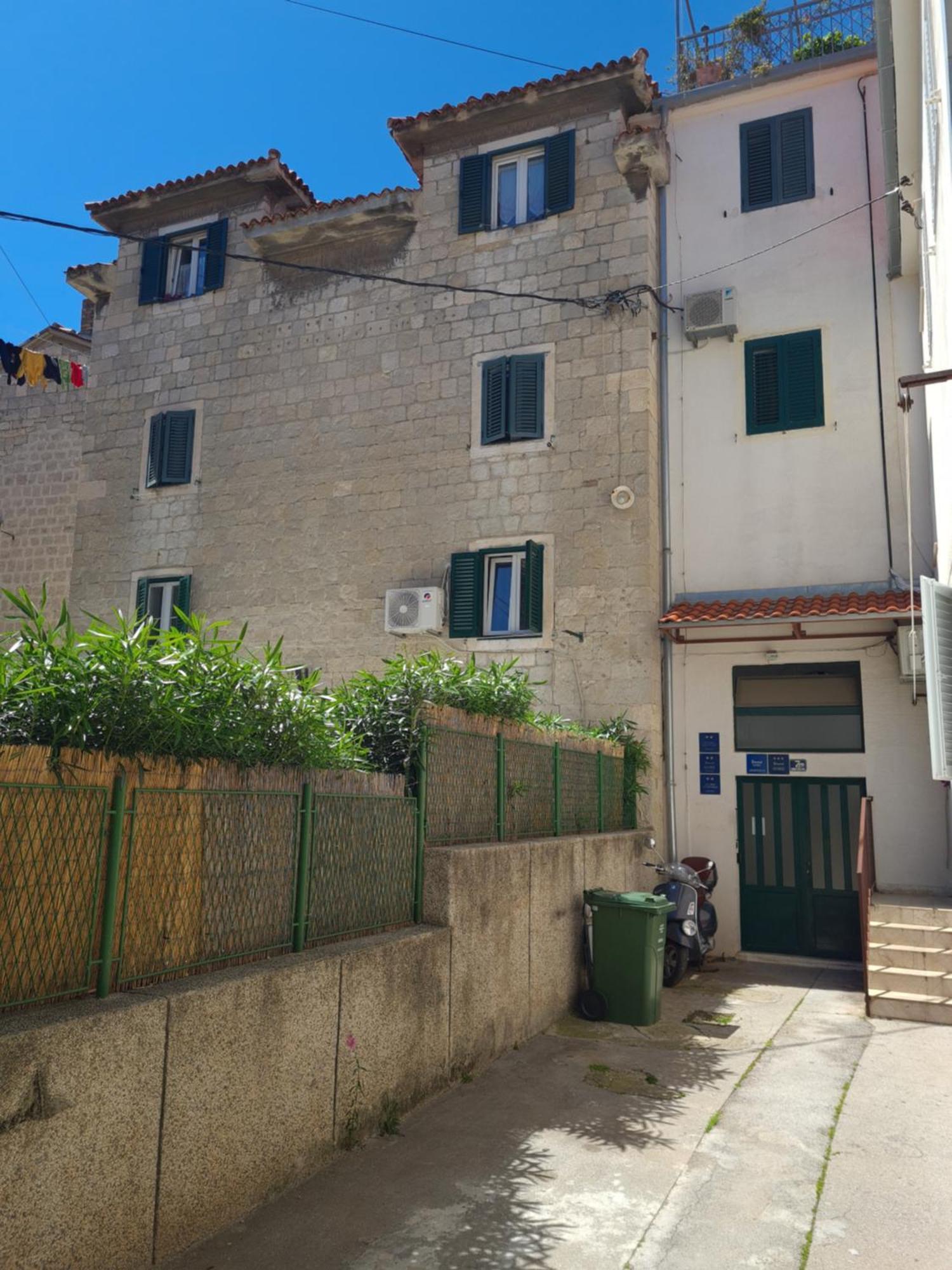 Private Room In The Center Of Split Exterior photo